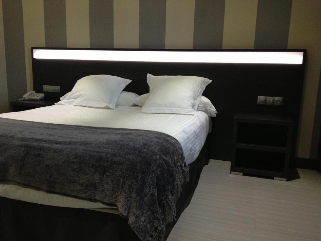 Hotel Adelma Hoznayo Oda fotoğraf